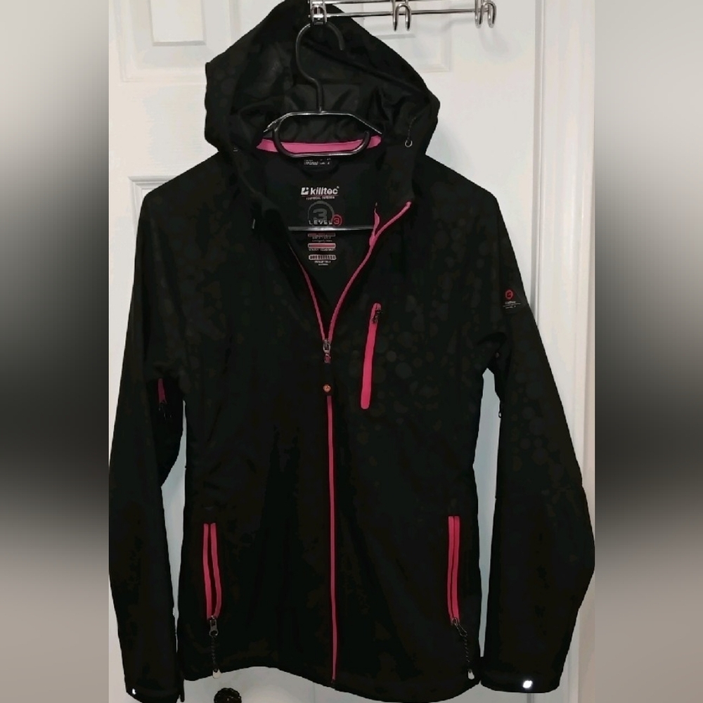 Killtec water-resistant jacket.
